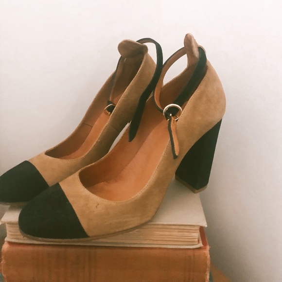 Balzac Paris Pumps - Picture 2 of 3